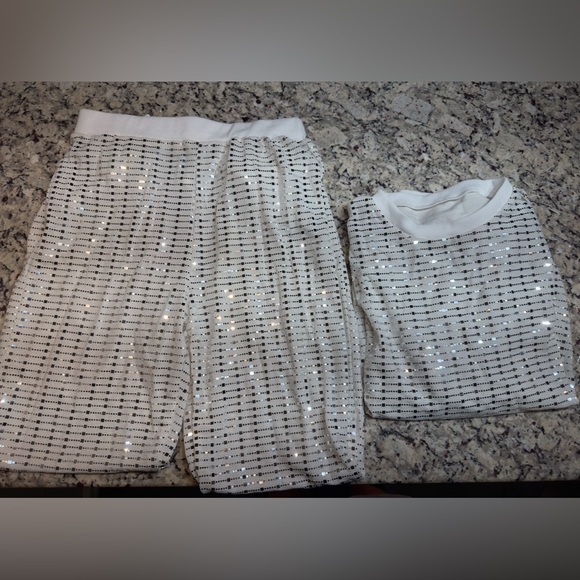 White Silver Sparkly Sequin 2-Piece Lounge Set Women’s Size L NWOT - Picture 5 of 5